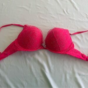Victoria’s Secret Bombshell Plunge Push-Up Underwire Padded Bra 34C Pink Lace